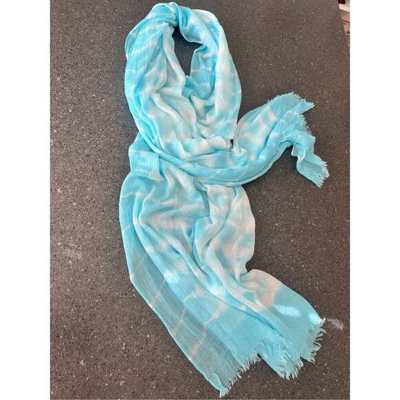 Steve Madden Luxury trendy scarf wrap - Picture 2 of 5